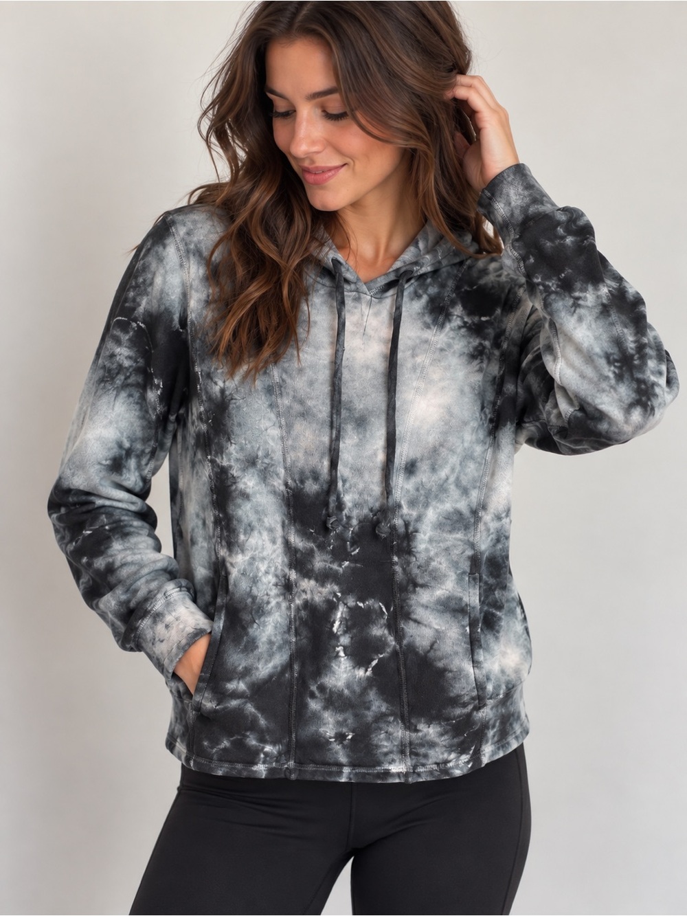 NUX Black & White Tie-Dye Hooded Pullover